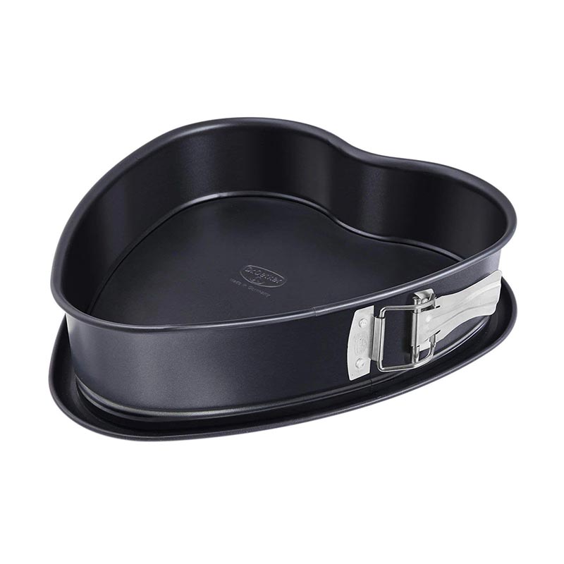 Dr. Oetker 1479 Tradition Kelepçeli Kalp Kek Kalıbı, 25 cm — Dr. Oetker