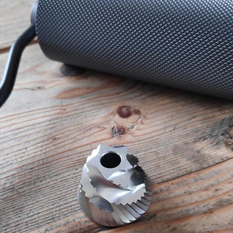 Timemore Chestnut SLIM PLUS Manuel Kahve Değirmeni, Titanyum Dişli — Timemore — Görsel 3